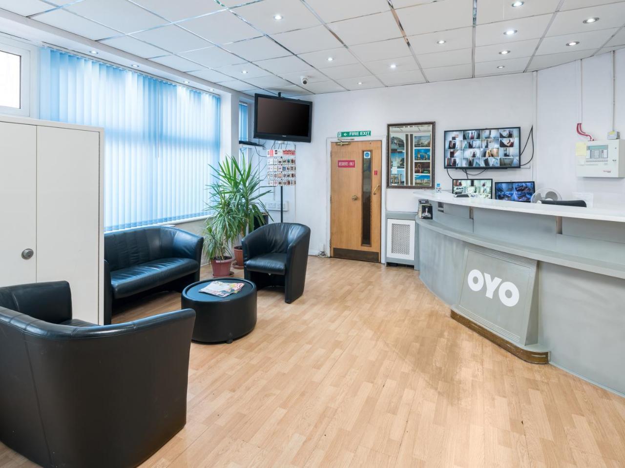 Oyo New Dome Hotel London Exterior photo